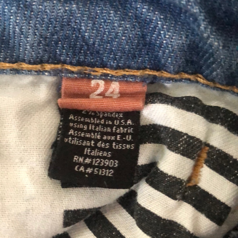 William Rast Jeans - Picture 9 of 10